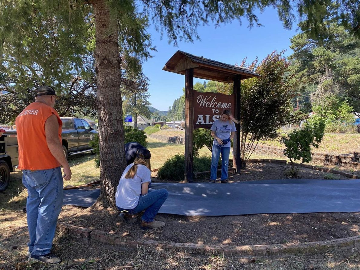 CSC partnered with Alsea School District’s Youth In Transition Program (YIT) and Special Education Department to create a student Natural Resources Work Crew